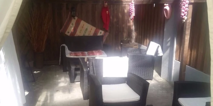 Čevabčiči v balkánské restauraci Skopje pro 2 osoby