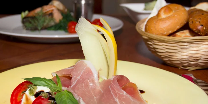 3chodové letní menu s rumpsteakem či lososem pro dva