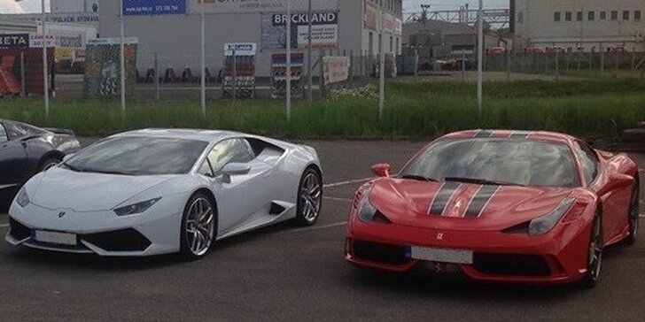 Jízda v novém Lamborghini Huracan a Ferrari Italia s palivem