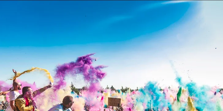 Holi Open Air Festival – barevná oslava míří do Prahy