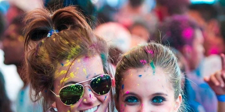 Holi Open Air Festival – barevná oslava míří do Prahy