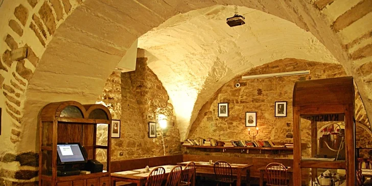 Jedinečná piva z Kynšperského pivovaru a bramboráčky v restauraci U zajíce