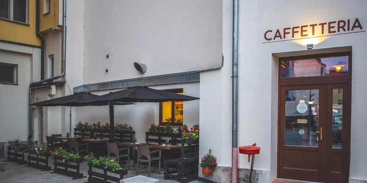 Letní italské menu s těstovinami, salátem i dezertem pro dva