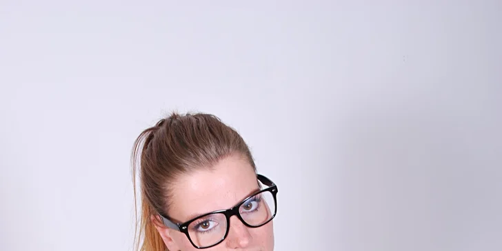 Umělecké ateliérové focení v centru Prahy a 10 upravených fotek