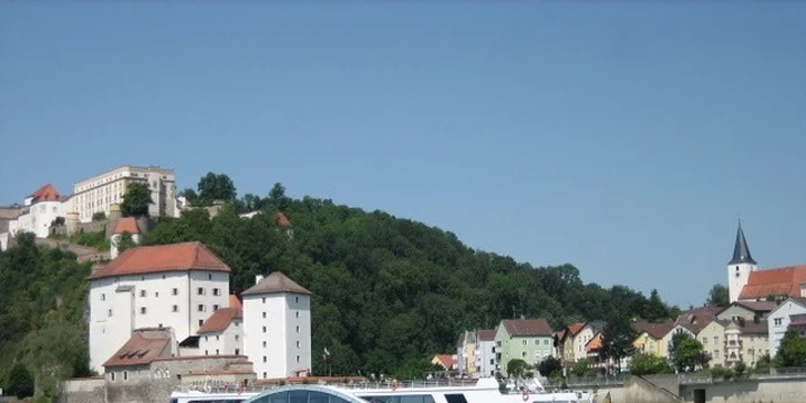 Pasov a plavba křišťálovou lodí Swarovski