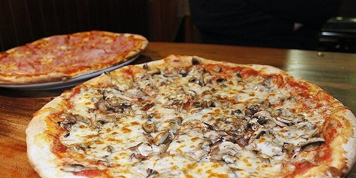 Pravá italská pizza a 60 minut skvělého bowlingu pro až 6člennou partu