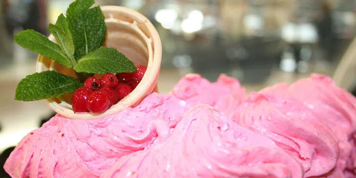2 nebo 10 kopečků pravé italské zmrzliny v Gelati Eis Caffé