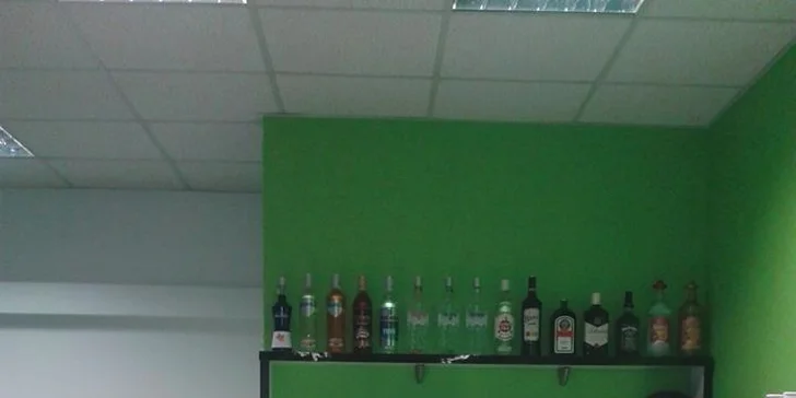Dva 100% ovocné nebo zeleninové fresh džusy s chia semínky