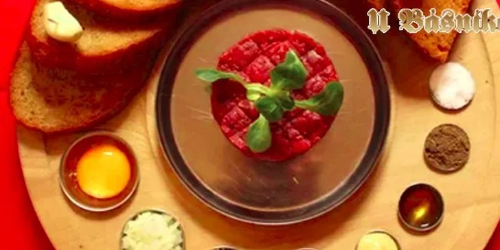 Tatarák 300 g a 15 topinek v restauraci U Básníka pánve