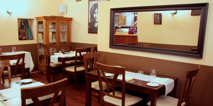 3chodové menu pro pár: jelení carpaccio či mečoun, treska i steak z bizona