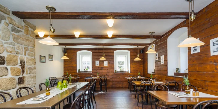 Do příjemné restaurace budete každé ráno chodit na bufetové snídaně. 