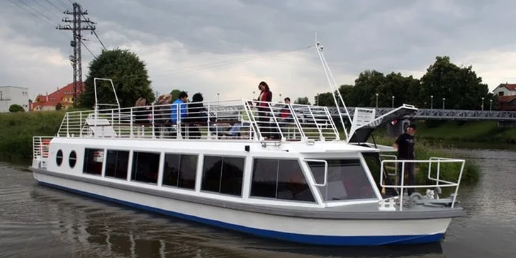 Dvouhodinová plavba výletní lodí Morava