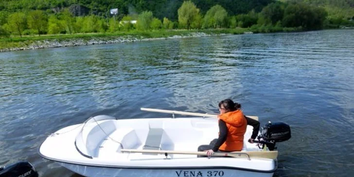 Pronájem motorových lodí na Vltavě