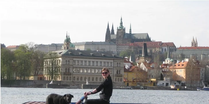Lodička na Vltavě na 1 hodinu až pro čtyři osoby