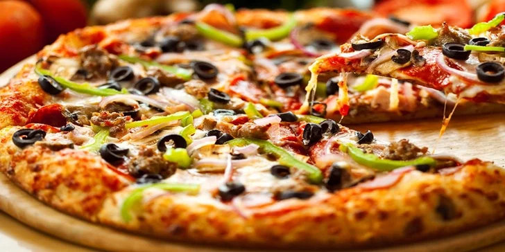 Pizza U Doktora - největší pizza v Brně