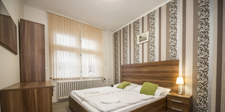 Nachystaný budete mít komfortní pokoj s pohodlnými postelemi, koupelnou se sprchou a toaletou.