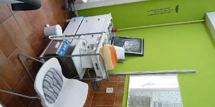 Ošetření nohou nebo rukou ve studiu Bayerova