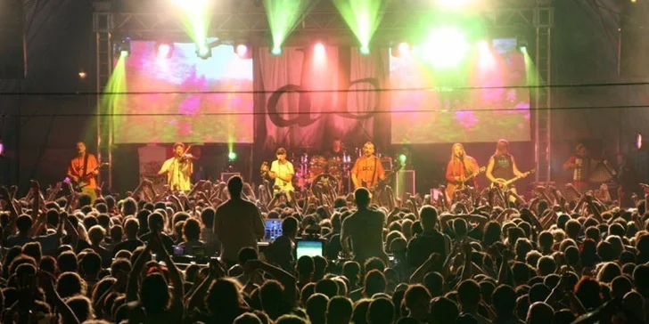 Vstupenka na koncert kapel VYPSANÁ FIXA, DAVID KOLLER & BAND, SABRAGE