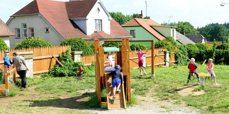 Celodenní vstupenky do minizoo uprostřed pohádkové říše