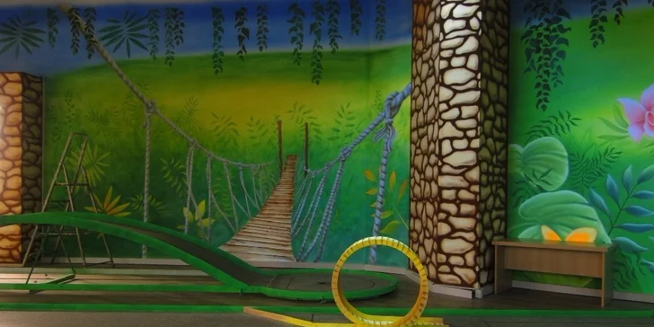 První UV minigolf v ČR: vykutálená zábava v džungli