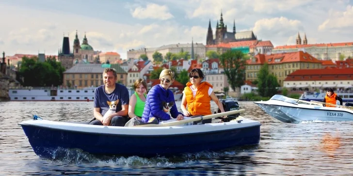 Pronájem motorových lodí na Vltavě