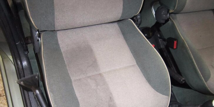 Důkladné tepování sedadel vozidla