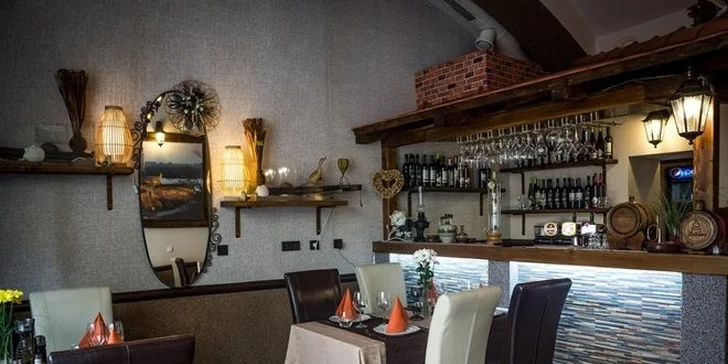 2 kávy a 2 balkánské dezerty v restauraci Singidunum