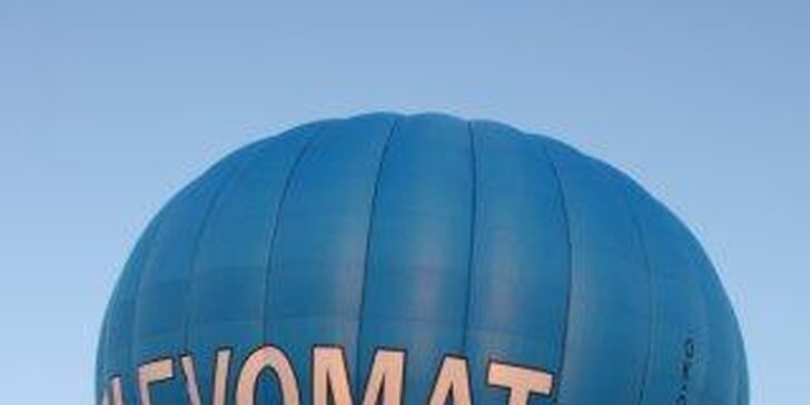 Úžasný vyhlídkový let balonem nad českou krajinou! Pěkný dárek, nadpozemský zážitek, stylově vyzdobený balon a cca 60 minut letu.