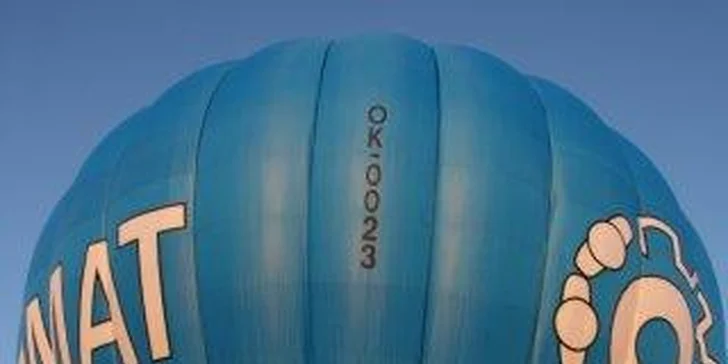 Úžasný vyhlídkový let balonem nad českou krajinou! Pěkný dárek, nadpozemský zážitek, stylově vyzdobený balon a cca 60 minut letu.