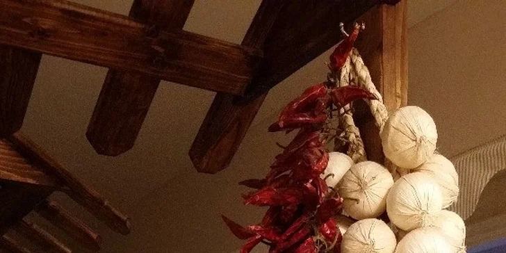 Steaky na horkém kameni v Kredenc Restaurant pro 2 osoby