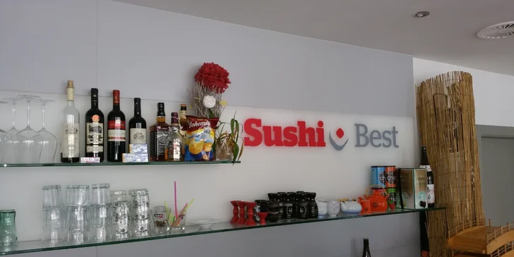Lahodných 32 kusů Sushi v Havířově