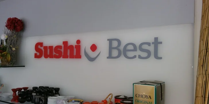 Lahodných 32 kusů Sushi v Havířově