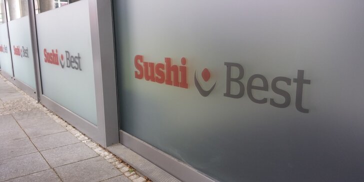 Lahodných 32 kusů Sushi v Havířově