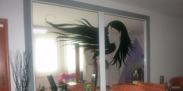 Permanentní make-up s přirozeným vzhledem - 3D ruční vláskování obočí