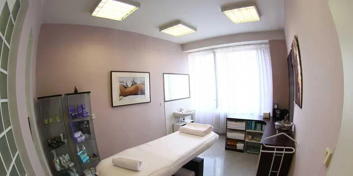 60 minut celotělové masáže konopným olejem