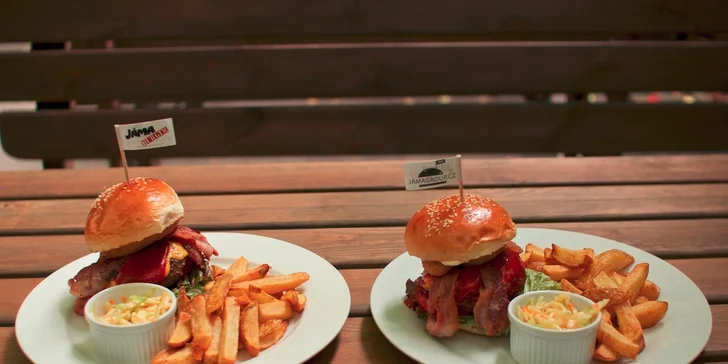 Domácí burgery a ochutnávka rumů nebo českých piv pro 1 či 2 osoby