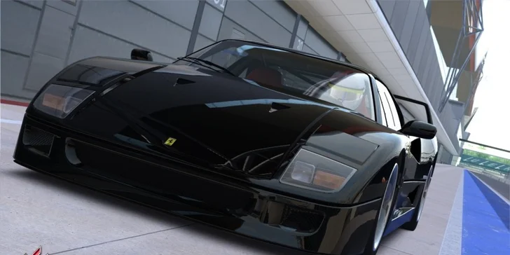 Závodní automobilový trenažér – adrenalin pro chlapy