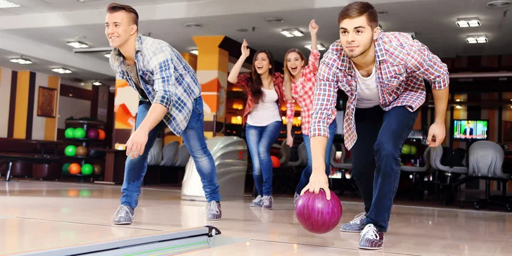 Nandejte to kuželkám: hodina nebo dvě bowlingu až pro 8 osob