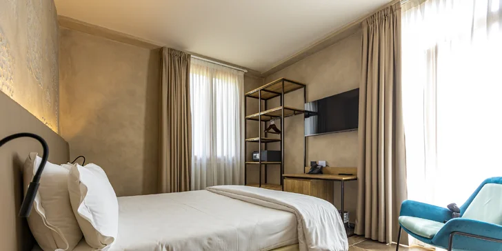 Ubytujete sa v moderne zariadených izbách Classic, Deluxe, Superior alebo Suite.