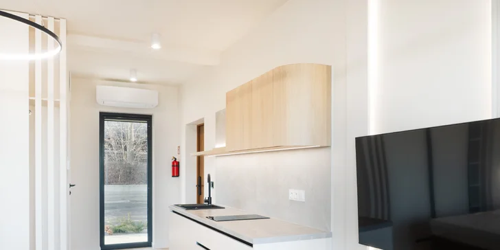 Apartmány disponují také vybaveným kuchyňským koutem.