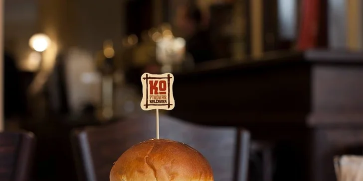 Prohlídka pivovaru s degustací a burger pro dvě osoby