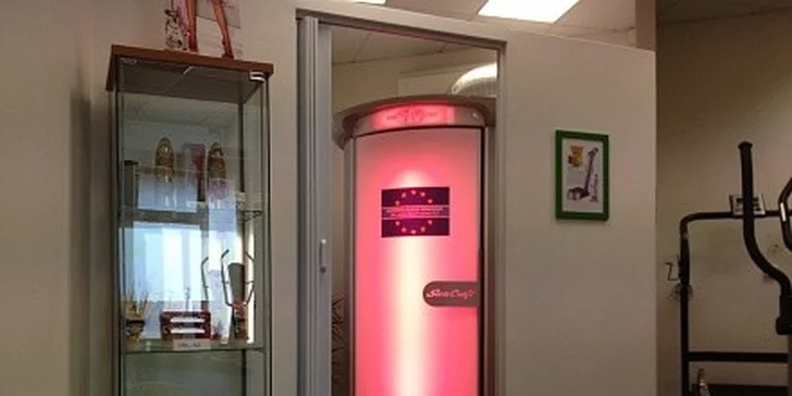 10 minut v kolagenovém soláriu s vibračním tréninkem