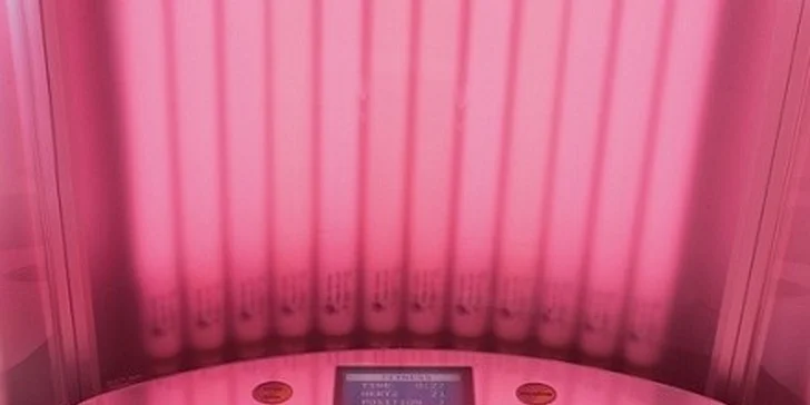 10 minut v kolagenovém soláriu s vibračním tréninkem