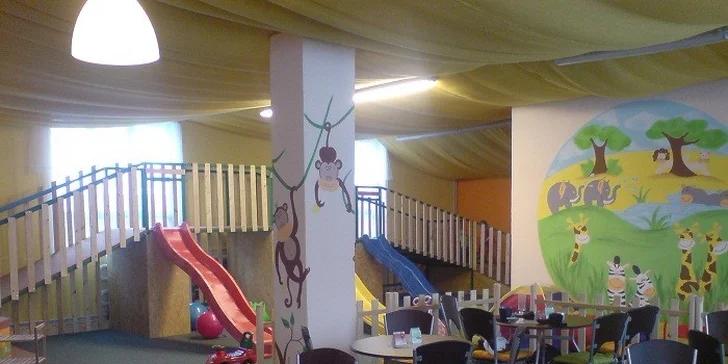 Vstup do dětského centra Chňapík a káva dle výběru