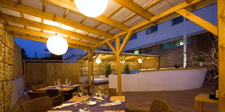 Takhle chutná léto: 4chodové menu v designové restauraci pro 1 nebo 2 gurmány