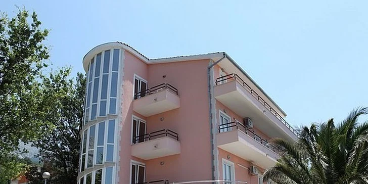 Šest dní dovolené v letovisku Tučepi - hotel s polopenzí