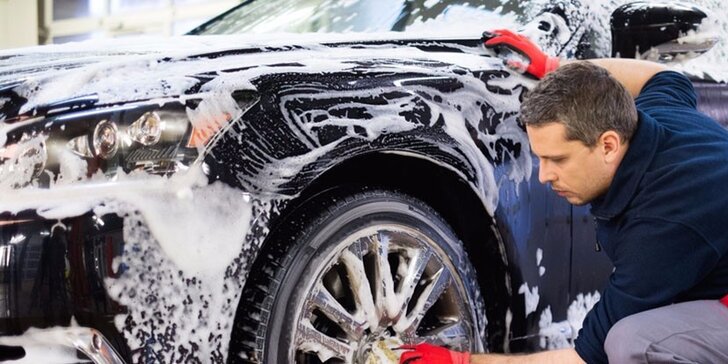 Ruční mytí + voskování vozidla