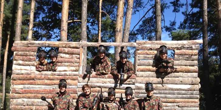 Paintballová zábava se 100 kuličkami v Hradci Králové u rybníka
