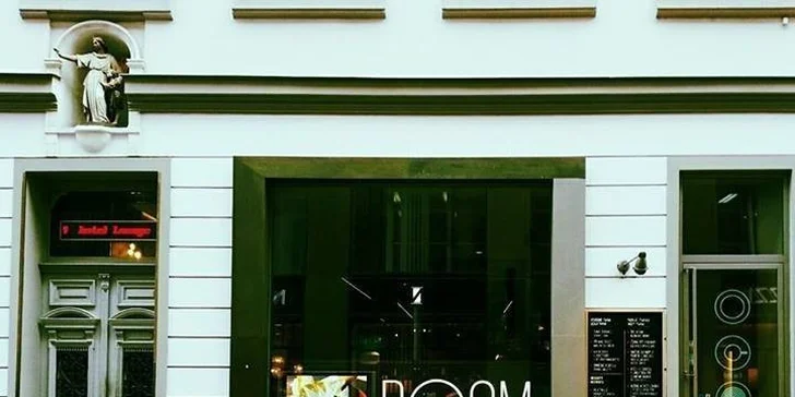 Paella dle výběru a dezert churros pro dva v restauraci ROOM