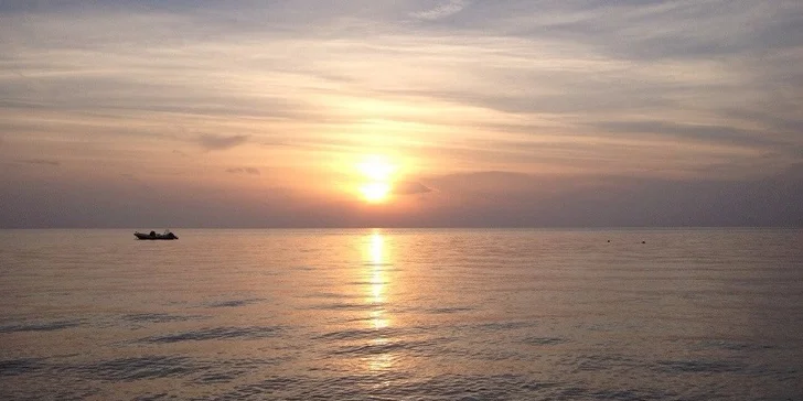 10 dní na řeckém poloostrově Chalkidiki. Dítě do 12 let zdarma!